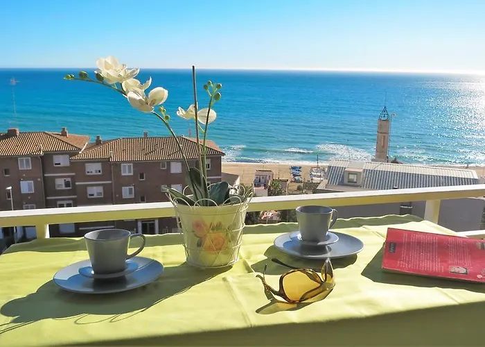 Bianca Seaview & Beach Apartment