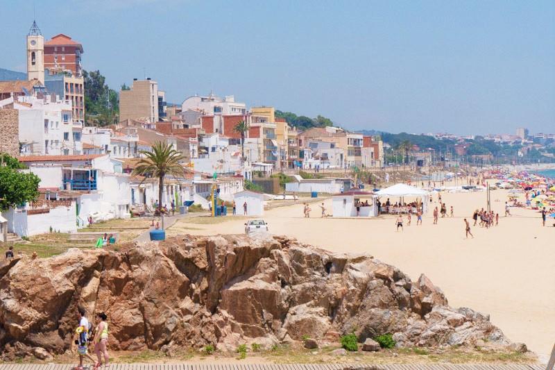 Bianca Seaview & Montgat