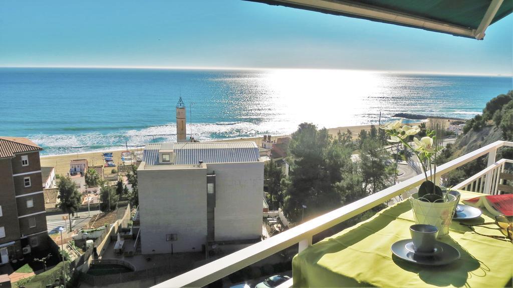 Bianca Seaview & Montgat